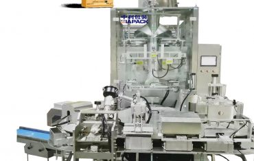 Automatisk trekantmodel pose vakuumpakkemaskine til kaffepulver